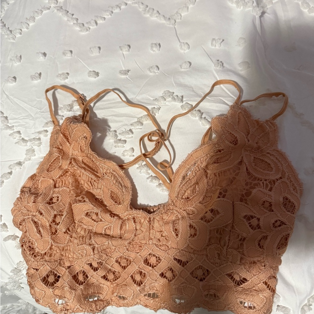 Anemone Lace Bralette in Tan
